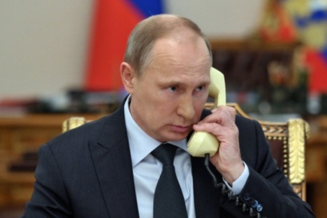 Путин обсудил с Меркель и Олландом "диверсии"